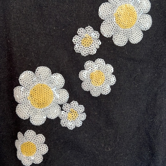 Black Wild Fox sweater with sequined daisy design on front size XS - Picture 2 of 5